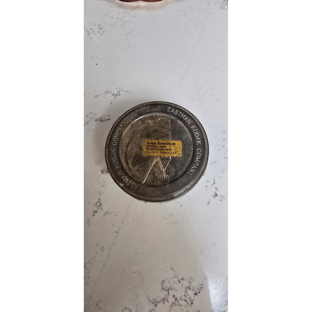 Vintage Kodak Ektachrome 200 Daylight Professional Film Metal Canister Tin